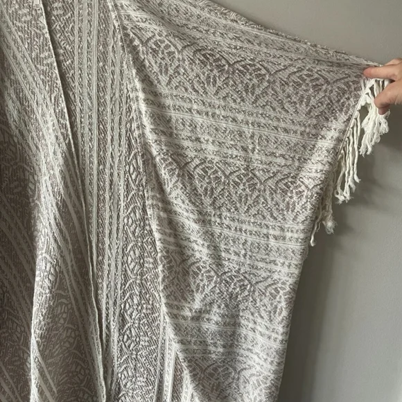 Free People Fringe Open Front Aztec Pattern Mid Length Kimono Gold Small - Picture 5 of 9